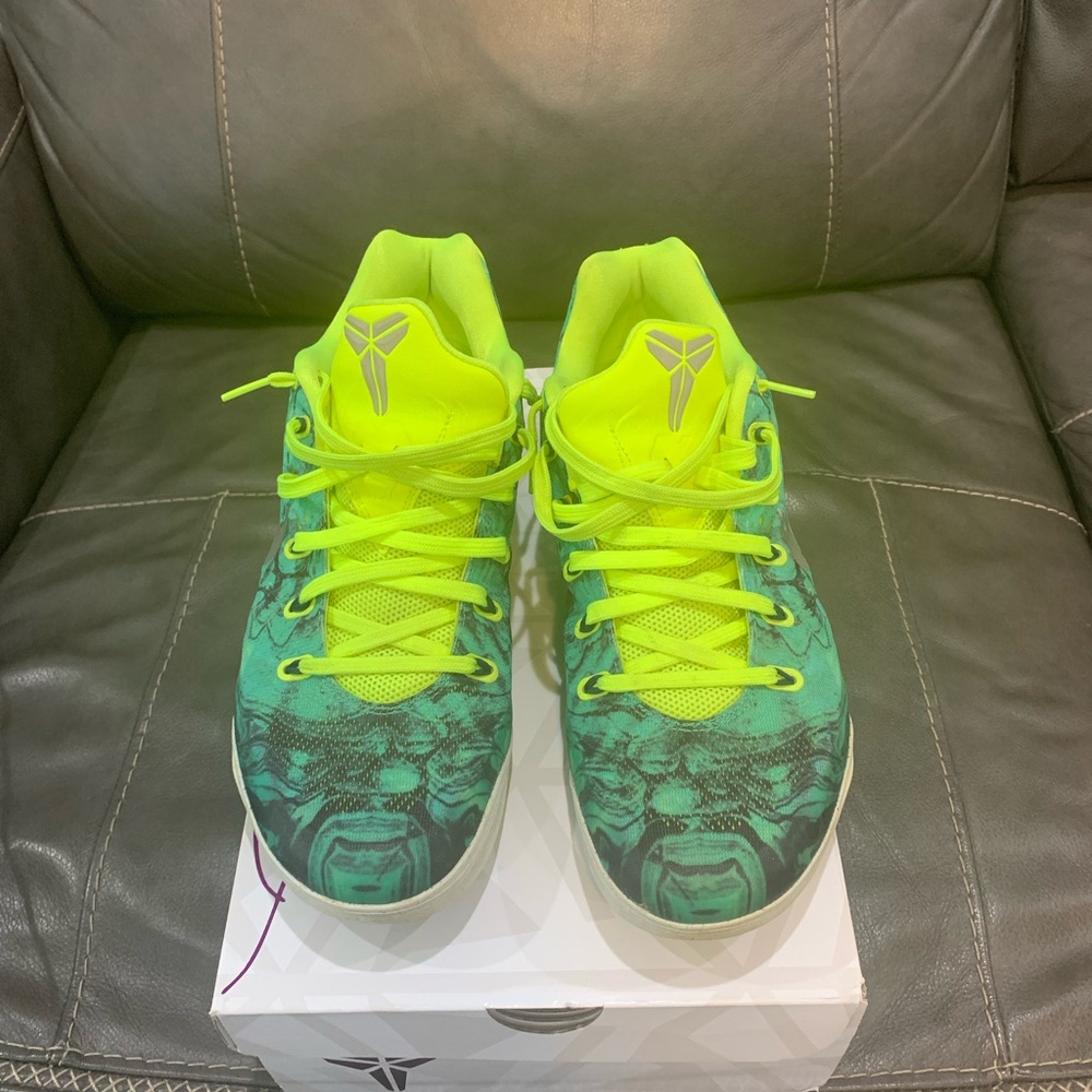 Kobe 9 Easter - image 1